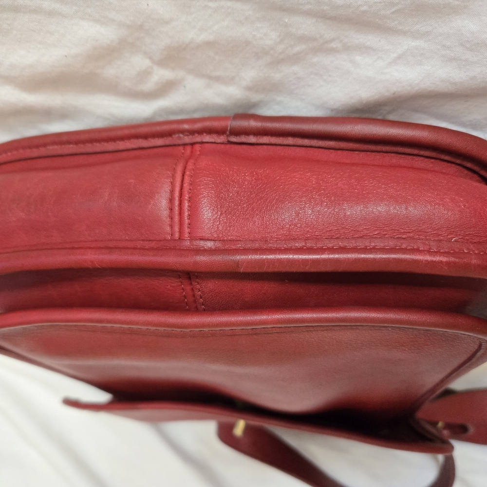 Vintage Coach Large Side Pack In Red - Picture 10 of 13